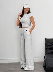 SHEIN Tall 女式夏季骑士印花圆领短袖T恤和裤子休闲两件套灰色两件套休闲套装女式 - 淺灰色 - 查看 6