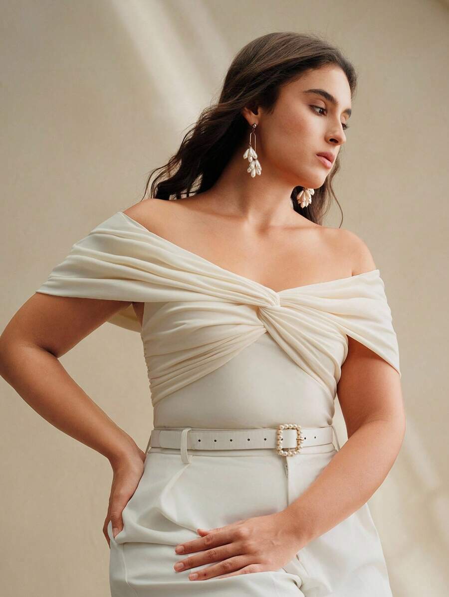 Anewsta Fashionable Elegant Shoulder Cutout Twist Front Crop Top, Suitable For Summer, Classy, Elegant, Beach, Festival, Holiday, Casual - Apricot - View 1