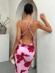 SHEIN SXY 女士吊带刺绣露背性感优雅连衣裙，粉红色和红色碎花连衣裙，粉色碎花连衣裙，玫瑰印花连衣裙，粉色紧身连衣裙，约会之夜连衣裙，粉色连衣裙，女士度假装，女士优雅连衣裙，乡村音乐会服装，女士性感夜店服装，女士鸡尾酒会连衣裙，女士音乐会服装，女士休闲连衣裙，锐舞派对服装，女士派对连衣裙，波西米亚风女装，性感连衣裙，女士早午餐服装，女士邮轮服装，仙女风，婚礼宾客连衣裙，露背连衣裙，浅粉色连衣裙，女士生日连衣裙，波西米亚风女装，女士音乐会服装，女士派对连衣裙，女士优雅服装，女士粉色服装，女士性感连衣裙，海滩度假服装，女士碎花连衣裙 - 紅色 - 查看 6