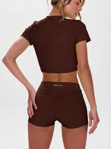 Musera Sport 圆领短袖修身上衣，适合运动、健身、健身房、板式网球、网球、匹克球、瑜伽、普拉提等运动，日常休闲夏季穿着 - 棕色 - 查看 3