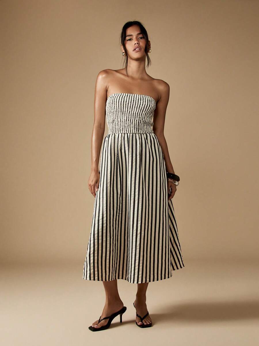 MISSGUIDED Strapless Striped Midi Dress With Smocked Bodice And Flared  SkirtMISSGUIDED