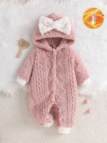SHEIN 1 件女婴长袖连帽连体衣，毛绒蝴蝶装饰，柔软舒适，绗缝花卉图案羊毛连体衣，前按扣开合，休闲日常穿着，秋冬 - 粉色 - 查看 1