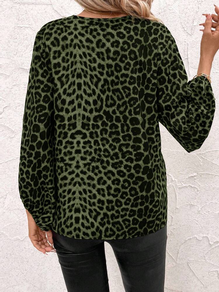 SHEIN Clasi 大码时尚通勤豹纹灯笼袖衬衫 - 綠色 - 查看 2