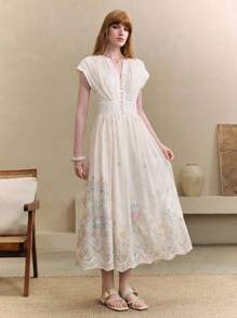 Arave 女式雪纺褶饰刺绣V领修身连衣裙