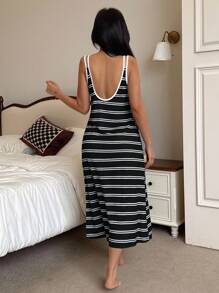 SHEIN 休闲条纹印花女士细肩带U型背睡裙 - 黑色 - 查看 2