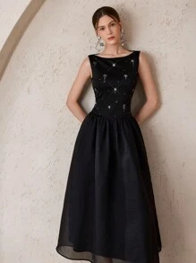 Modelyn Đầm suông cổ tròn xếp ly không tay đính đá sang trọng cho nữ - màu đen - Xem 5