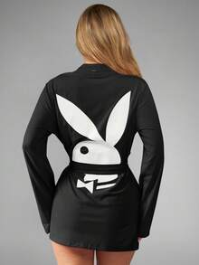 Missguided x Playboy Christmas Classic Long Sleeve Belted Robe With Signature Details - Black - View 2