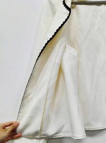 EMERY ROSE معطف كاجوال طويل الأكمام أحادي الصدر بجيب للنساء كبيرات الحجم متباين اللون - لون مشمشي - مشاهدة 6