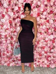 SHEIN SXY 大码女式情人节黑色网眼撞色紧身单肩连衣裙，适合日常穿着、约会之夜、生日、单身派对装、派对、舞会、情侣约会、优雅、休闲、购物、街头穿着、户外、性感、易于搭配且看起来苗条，凸显您的身材，修饰您的身材 - 中紫紅色 - 查看 5