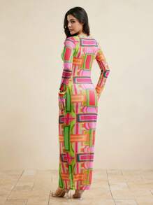 Abeille Creations Váy maxi dài tay cổ chữ V thấp in họa tiết hình học trừu tượng nhiều màu - Nhiều màu - Xem 2