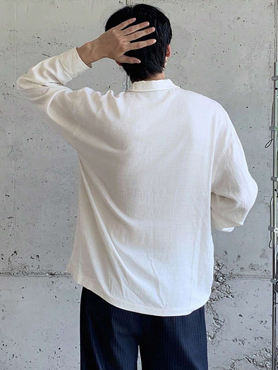 Men's Embroidered Pattern White Half-Placket Polo Collar Shirt, Spring/Summer