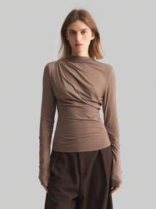 Ontre 2025 春季新款女士褶皱领长袖基础款T恤，不规则下摆褶皱长袖纯色翻领T恤，商务休闲办公低调复古高品质都市通勤高端机场时尚高级面料 - 咖啡棕 - 查看 4