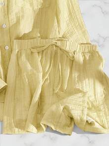 Airaco Bộ 2 món/Bộ trang phục thường ngày lấp lánh kim sa dành cho nữ, áo sơ mi nhẹ, đa năng và quần short ống rộng, mùa hè - Màu vàng - Xem 4