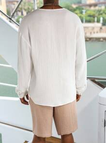 Manfinity Homme Camisa de manga larga básica de algodón holgada y pantalones cortos de color contrastante para hombres, conjunto de ropa de resort, crucero y vacaciones para hombres - Multicolor - Ver 2