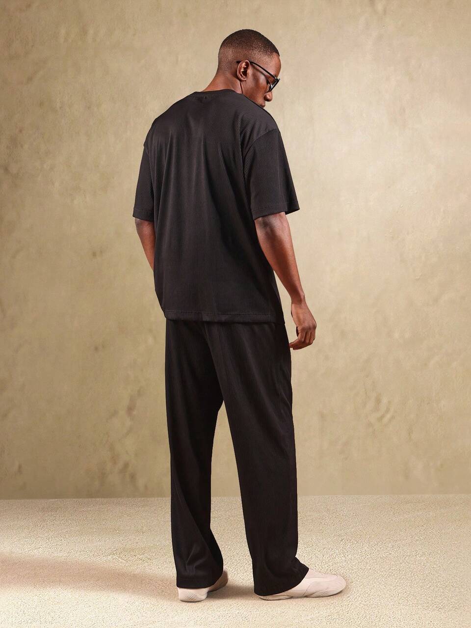 Ensemble coordonné côtelé surdimensionné SUMWON, t-shirt à col ras-du-cou à manches courtes, pantalon large, vêtements de détente confortables, streetwear automne hiver uni