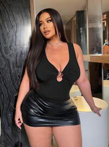 NU&NOW 大码女式金属装饰深V性感修身吊带背心 - 黑色 - 查看 5