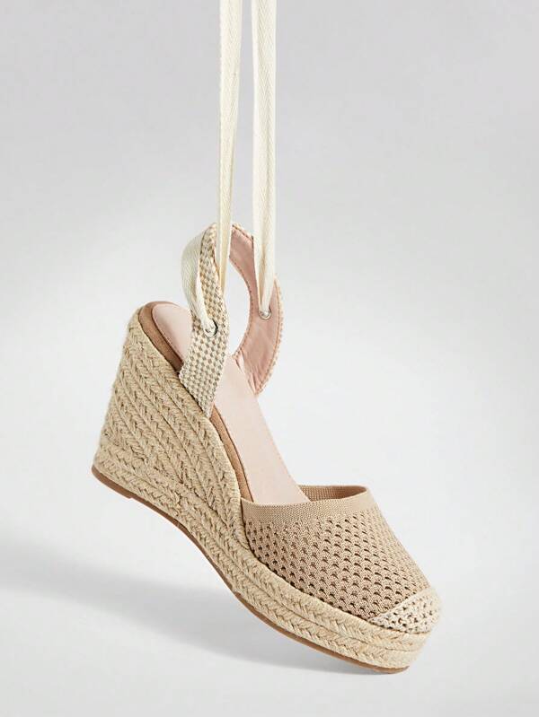 Solezae #BohoChic 手工系带刺绣灰褐色帆布坡跟厚底凉鞋 | 适合音乐节和海边晚餐