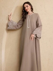 Al Najma 女士春夏圆领梭织边刺绣喇叭袖阿拉伯风格连衣裙，阿拉伯连衣裙 - 咖啡棕 - 查看 7