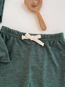 Bộ 2 món áo len cổ tròn tay ngắn và quần cạp chun màu xanh lá cây cho bé trai/bé gái mùa xuân/hè, chất liệu vải mềm mại và co giãn, thích hợp mặc khi đi chơi, đi nghỉ, đi học và ở nhà - Màu xanh Bạc hà - Xem 4