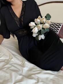 SHEIN 大码性感V领蕾丝拼布睡袍 - 黑色 - 查看 6