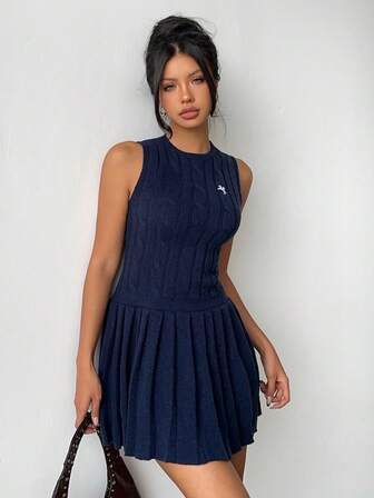 Aloruh Vestido mini elegante y vintage de mujer con cuello redondo, plisado, sin mangas y bordado con monedas, color azul marino