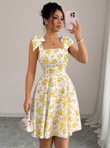 Selianne 新款碎花肩带收腰 A 字裙，修身廓形，优雅休闲度假裙 - 黃色 - 查看 5