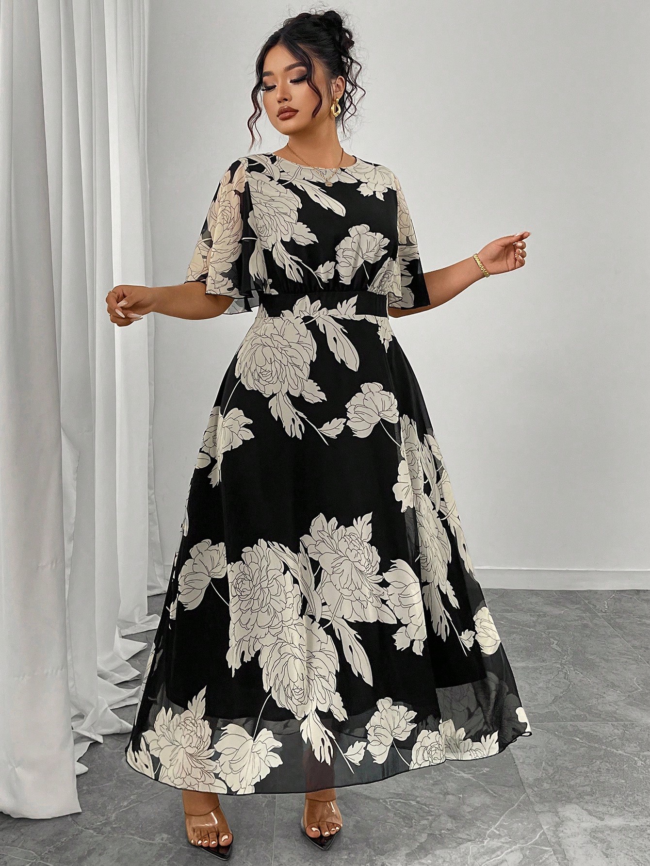 Modelyn فستان ماكسي من الشيفون مع أكمام واسعة مزين...