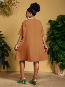 Slaydiva 新款优雅休闲/商务休闲女式短袖雪纺V领宽松荷叶袖连衣裙，秋季女装 - 棕色 - 查看 2