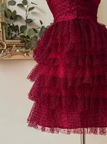 SHEIN Belle 勃艮第红 华丽可爱酒红色露肩蝴蝶结装饰多层纱网蛋糕裙适合毕业典礼节日派对舞会礼服 - 酒紅色 - 查看 3