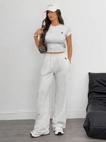 SHEIN Tall 女式夏季骑士印花圆领短袖T恤和裤子休闲两件套灰色两件套休闲套装女式 - 淺灰色 - 查看 5