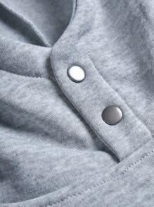 Manfinity EMRG Men's Casual Sports Street Letter Embroidery Half-Button Hoodie Shirt And Loose Wide-Leg Sweatpants Set - Light Grey - View 4