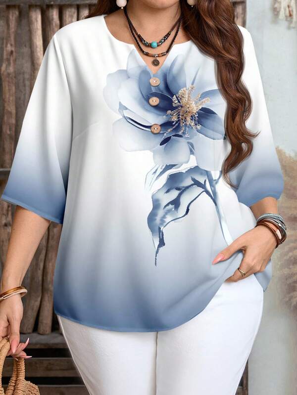 EMERY ROSE قميص كاجوال بياقة V للنساء ذوات الحجم الكبير، ذو طبعة زهور باللون الأزرق على قاعدة بيضاء، أكمام قصيرة، مناسب للصيف، ملابس علوية زهري للنساء ذوات الحجم الكبير، بلوزات صيفية للنساء ذوات الحجم الكبير، ملابس علوية مطبوع بالزهور باللون الأزرق للنساء ذوات الحجم الكبير، قماش وظيفي بارد، قمصان للمعلمات