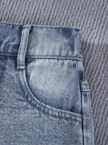 Sparklyn Tween Girls Y2K 风格复古浅色水洗牛仔短裤，粉色蝴蝶结刺绣和口袋，宽松直筒版型，柔软舒适的材质，街头潮流