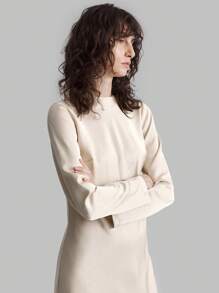 Ontre Váy công sở đa năng, thiết thực mới 2025 dành cho nữ, cổ tròn tay dài bằng vải satin, váy suông màu trơn thanh lịch, trang phục công sở thường ngày, phong cách cổ điển nhẹ nhàng, thời trang sân bay đi làm chất lượng cao - trắng - Xem 6