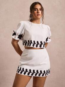 Freevana 大码女式节日花卉印花泡泡袖上衣和迷你裙两件套 - 白色 - 查看 6