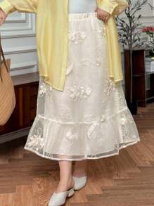 SHEIN LUNE Plus Size Elegant Flower Embroidery Mesh Skirt, Summer Gauze Clothing Women Yellow Sheer Top White Embroidered Vacation Outfits Woman Elegant Dresses For Women Teacher Outfits For Women White Outfits For Women Streetwear Korean Style Kawaii Fall Women Clothes Back To School Clothes Streetwear Vintage Old Money - White - View 2