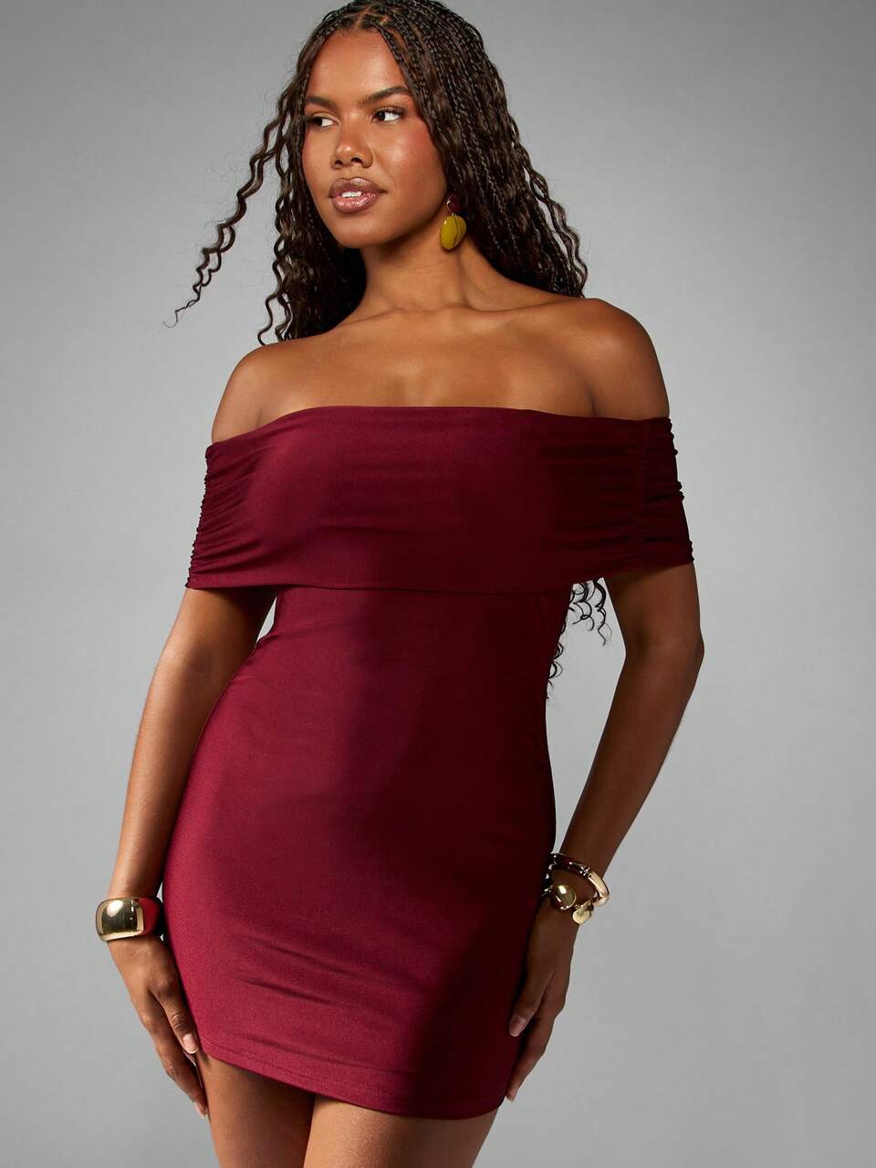 MISSGUIDED Off Shoulder Ruched Bodycon Mini Dress With Fitted Silhouette Christmas