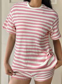 SHEIN EZwear Bộ 2 áo thun kẻ sọc mùa hè và quần short trang phục thường ngày - Hồng - Xem 6