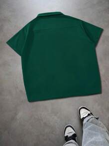 Manfinity Roghcode Áo sơ mi nam tay ngắn thời trang đi làm thường ngày, thiết kế túi, phong cách và thiết thực, dáng rộng, đa năng, thích hợp cho việc đi làm hàng ngày, hoạt động ngoài trời, trường học, quà tặng ngày lễ Áo sơ mi nam màu xanh lá cây Áo sơ mi nam tay ngắn Áo sơ mi nam dáng hộp Áo sơ mi nam mặc đường phố Áo sơ mi xanh lá cây có túi Áo sơ mi nam tay ngắn Áo sơ mi nam mặc đường phố Áo sơ mi họa tiết Áo sơ mi in - màu xanh lá - Xem 3