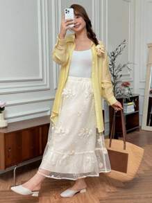SHEIN LUNE Plus Size Elegant Flower Embroidery Mesh Skirt, Summer Gauze Clothing Women Yellow Sheer Top White Embroidered Vacation Outfits Woman Elegant Dresses For Women Teacher Outfits For Women White Outfits For Women Streetwear Korean Style Kawaii Fall Women Clothes Back To School Clothes Streetwear Vintage Old Money - White - View 4