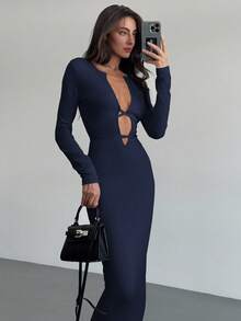 Aloruh 秋冬新款性感深V交叉肩带装饰长袖修身超长毛衣裙 - 藏蓝色 - 查看 7