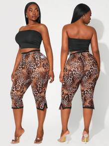 SHEIN SXY Leggings moulants grande taille pour femmes, sexy et élégants, avec imprimé léopard, patchwork en dentelle et maille, fente haute. Convient pour le port quotidien, les festivals, les sorties, les anniversaires, les enterrements de vie de jeune fille, les mariages, les tenues élégantes ou décontractées, les sorties shopping, le streetwear. Facile à assortir, affinant la silhouette et mettant en valeur la morphologie.