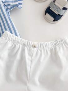 2 件婴儿男孩/女孩休闲运动学院风彩色条纹丝带短袖衬衫和白色短裤套装，适合日常穿着、春夏季，适合生日派对、洗礼、1 岁生日庆祝、派对、表演、婚礼和其他场合