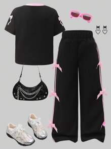 SHEIN Conjunto de camiseta casual de verano para niñas, estilo vintage americano con estampado de números y letras inglesas con lazo en color rosa, camiseta de punto de cuello redondo y manga corta combinada con pantalón de tela tejida de color rosa sólido con diseño de cinta rosa y lazo 3D rosa, conjunto de 2 piezas, adecuado para volver al colegio, uso diario casual, moda, exterior, viajes, fotografía, estilo callejero Y2K, ropa de vuelta al colegio, ropa de graduación - Multicolor - Ver 3
