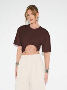 KIZN 镂空短款 T 恤金属环细节超大袖夏季个性上衣节日时尚美学腰部镂空休闲现代设计 - 咖啡棕 - 查看 3