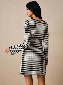 Poéselle 女式条纹圆领长袖休闲迷你连衣裙 - 黑與白 - 查看 8