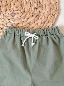 Áo sơ mi ngắn tay cổ đứng trơn cho bé trai có trang trí nơ và quần short thường ngày - Màu xanh Bạc hà - Xem 5