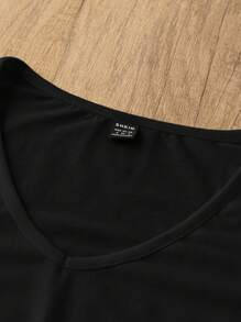 SHEIN LUNE Casual Minimalist Heart Pattern V-Neck Camisole, Suitable For Summer Back To School - Black - View 3