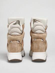 Solezae New Fashionable Super Maranto Taupe Beige High Top Hook And Loop Strap Quilted Padded Collar Hidden Wedge Sneaker Shoe For Christmas