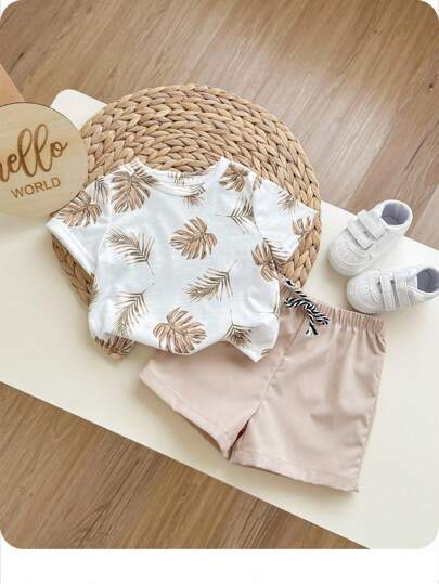 2 件套男婴/女婴夏季海滩度假可爱图案印花短袖 T 恤和纯色松紧腰短裤套装